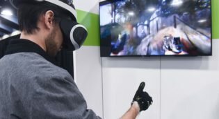 Arriva Captoglove: il primo controller wireless indossabile